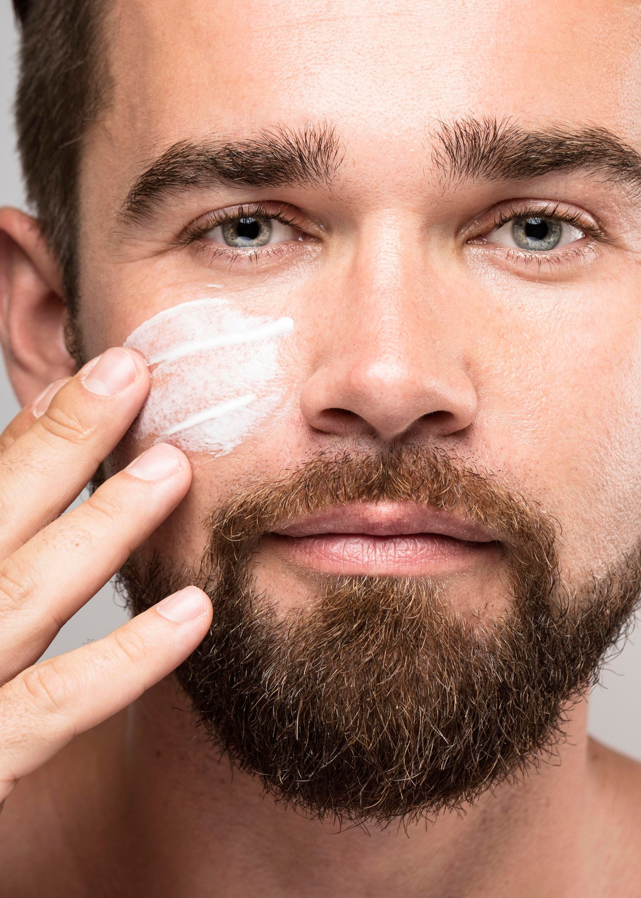 Why Men Need Physical Sunscreen: The Game-Changing Benefits for Your Skin